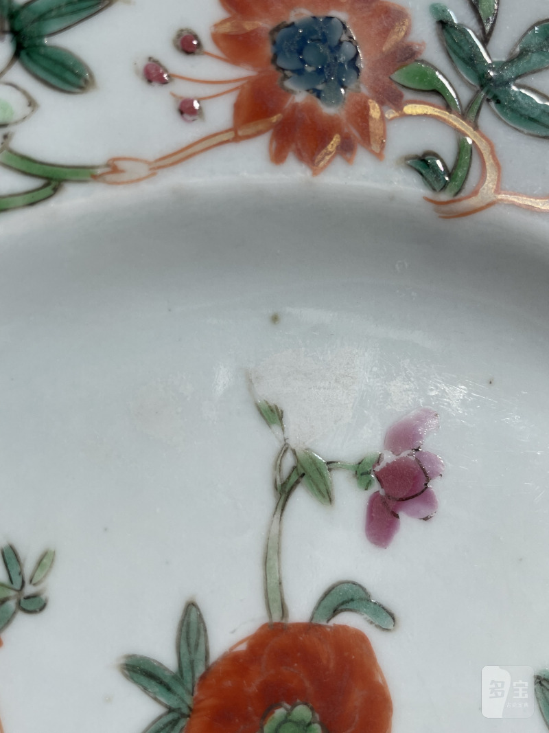清乾隆 粉彩洞石花卉纹盘 - 图9